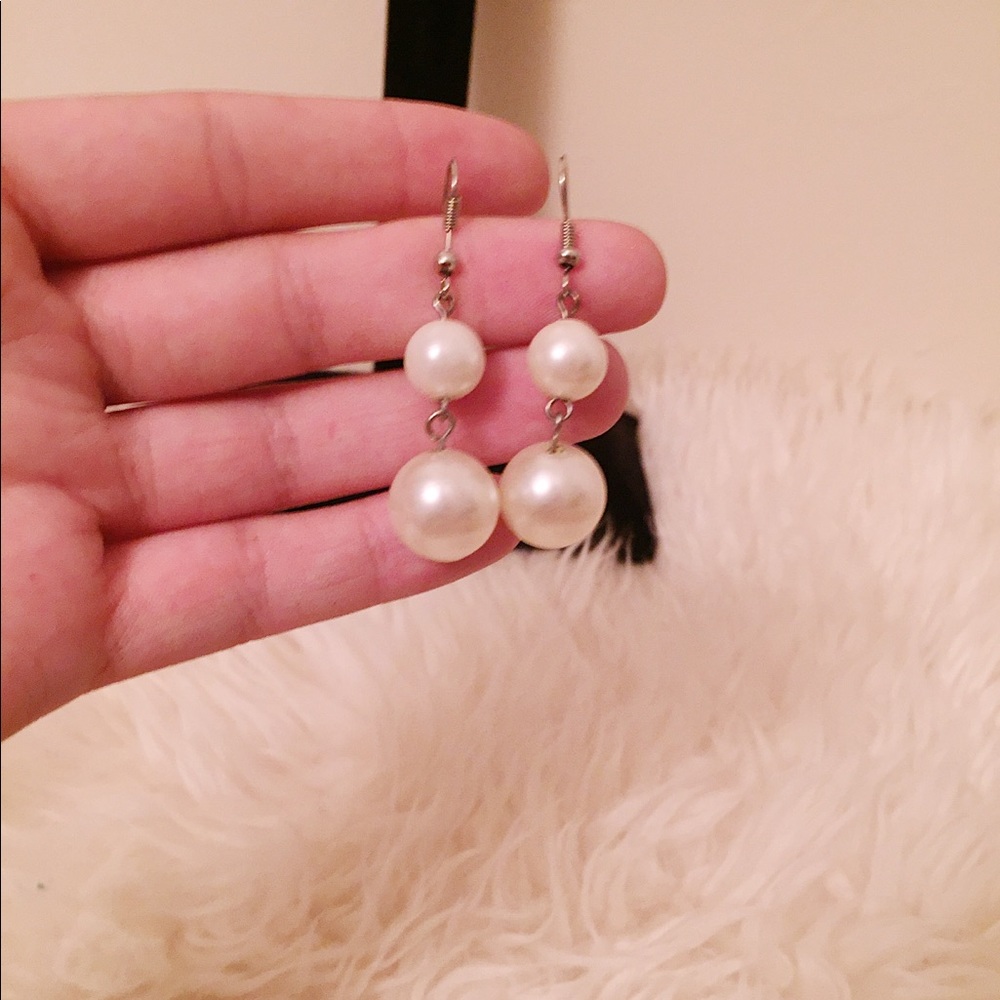 Pearl earrings